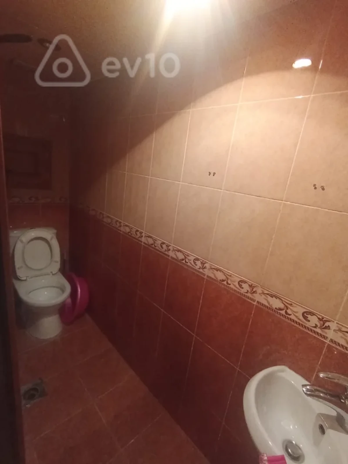 Kirayə verilir 2 otaqlı köhnə tikili 45 m²