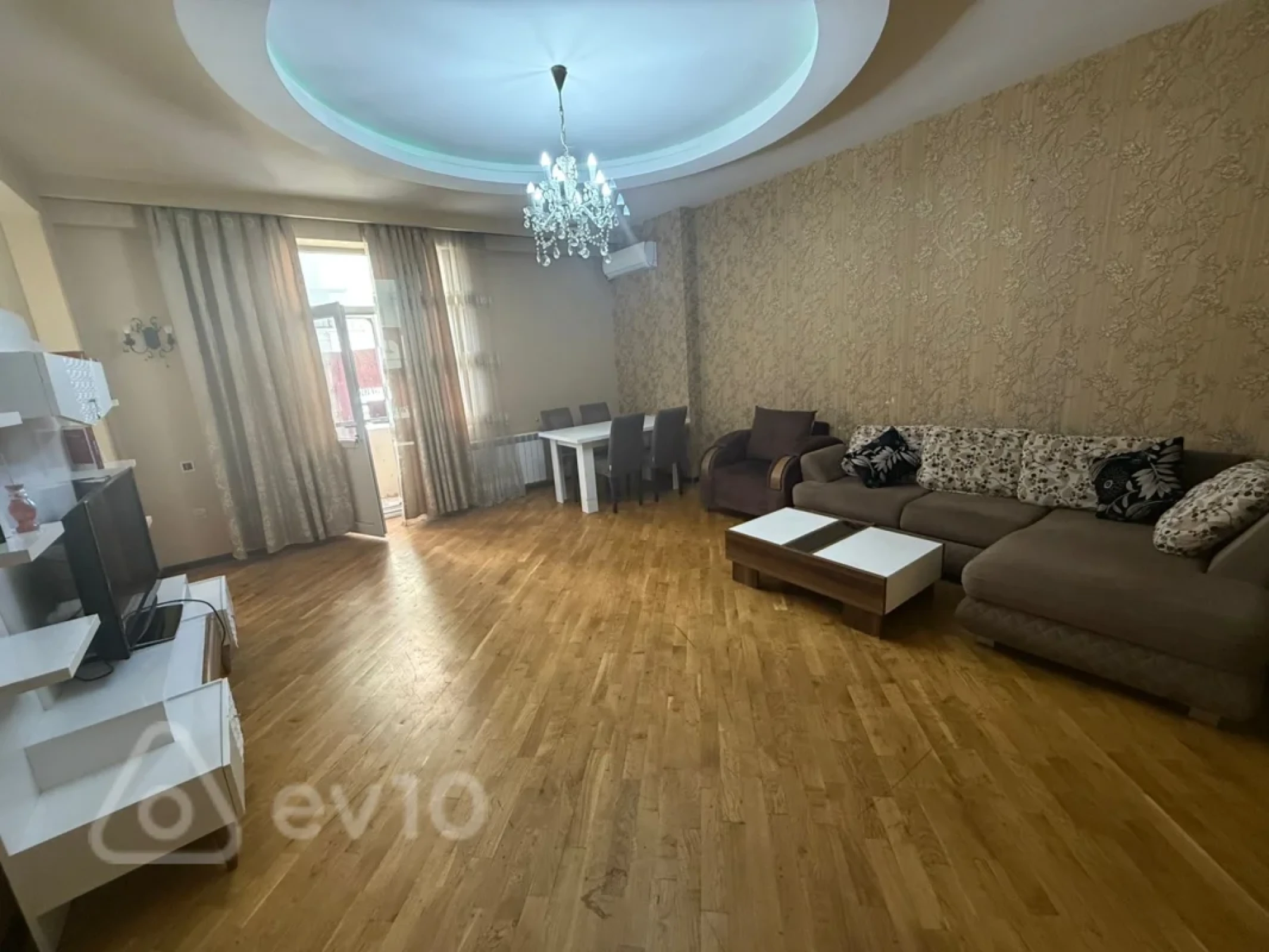 Kirayə verilir 3 otaqlı yeni tikili 100 m²