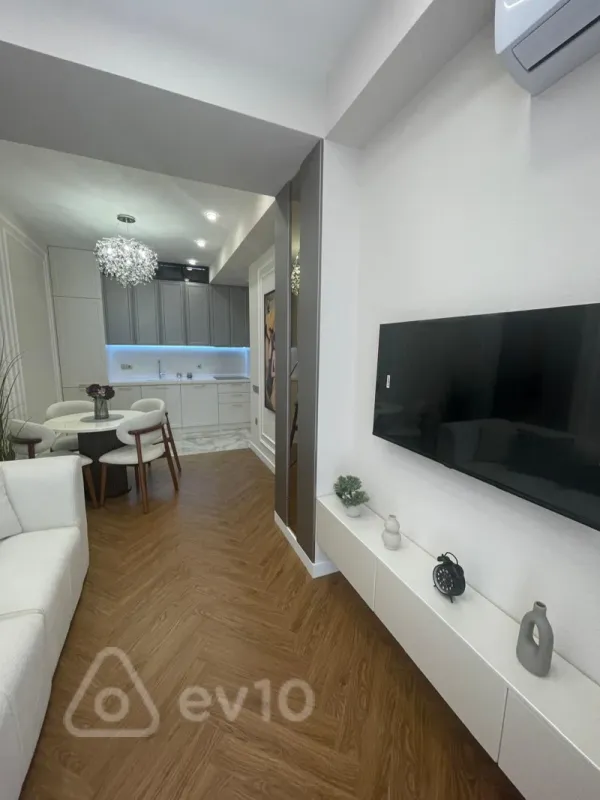 Satılır 2 otaqlı yeni tikili 47 m²