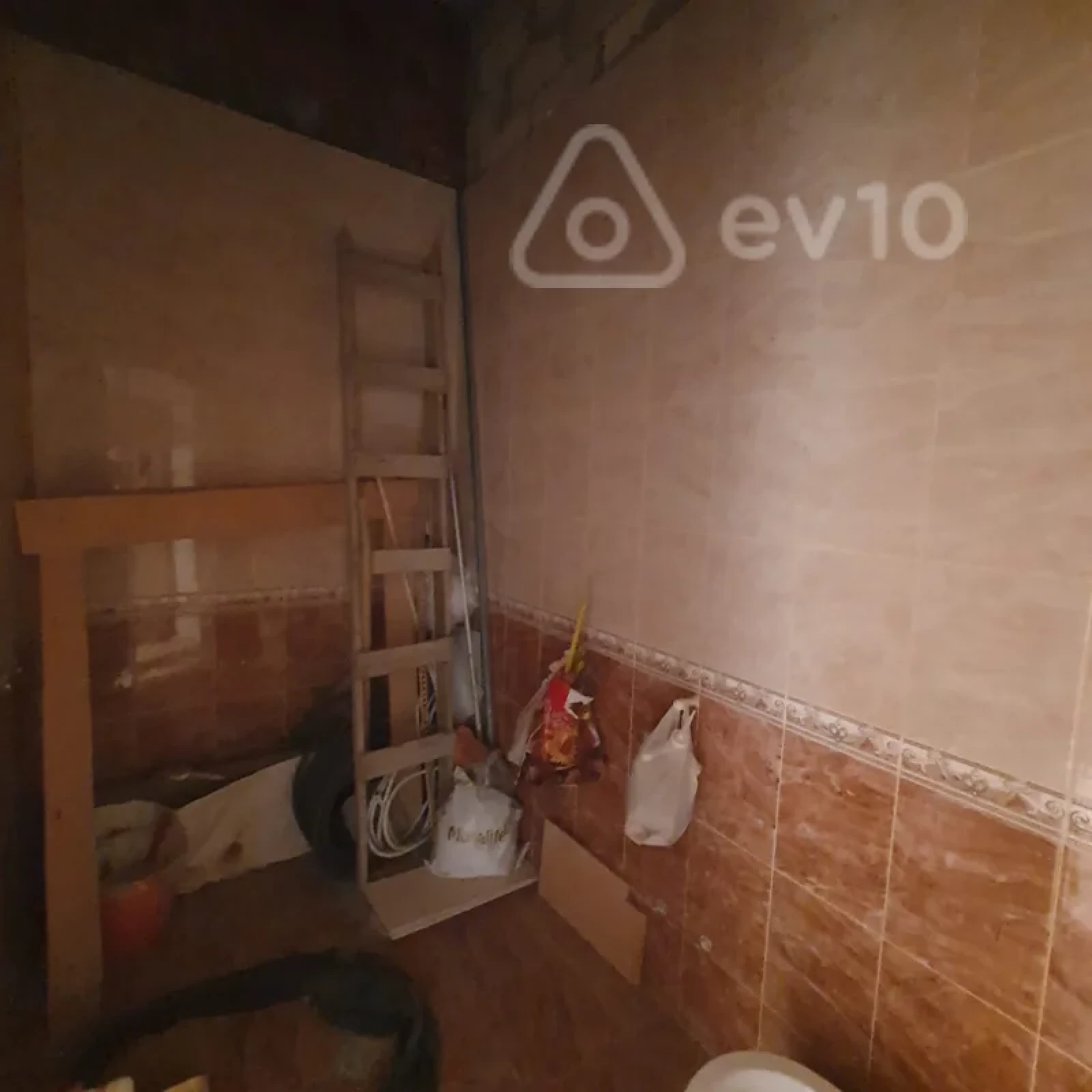 Satılır 2 otaqlı yeni tikili 42 m²