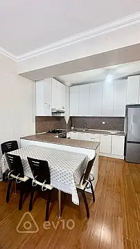 Kirayə verilir 2 otaqlı yeni tikili 60 m²