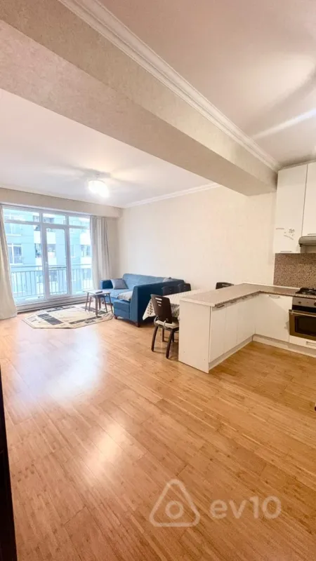 Kirayə verilir 2 otaqlı yeni tikili 60 m²