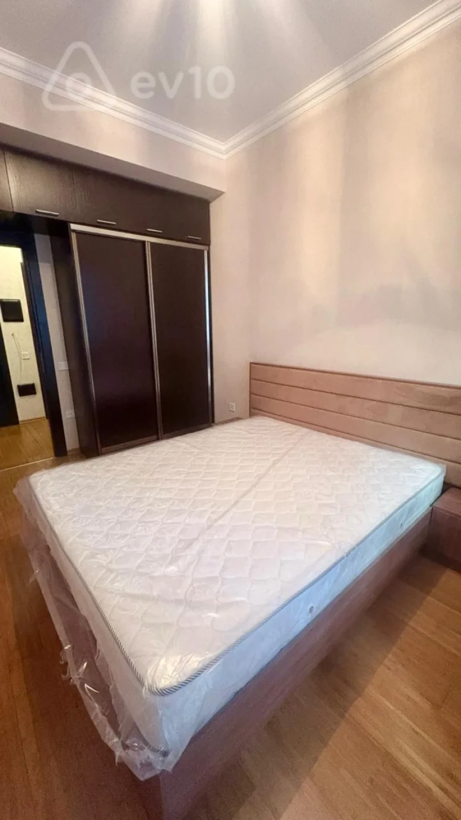 Kirayə verilir 2 otaqlı yeni tikili 60 m²