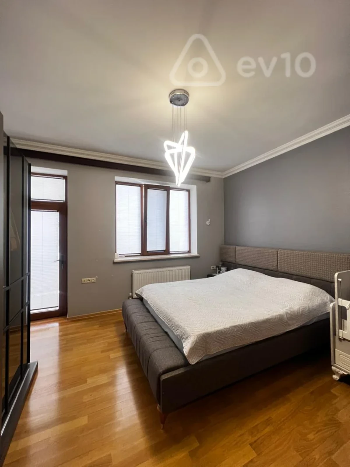 Satılır 4 otaqlı yeni tikili 139 m²