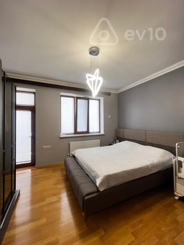 Satılır 4 otaqlı yeni tikili 139 m²