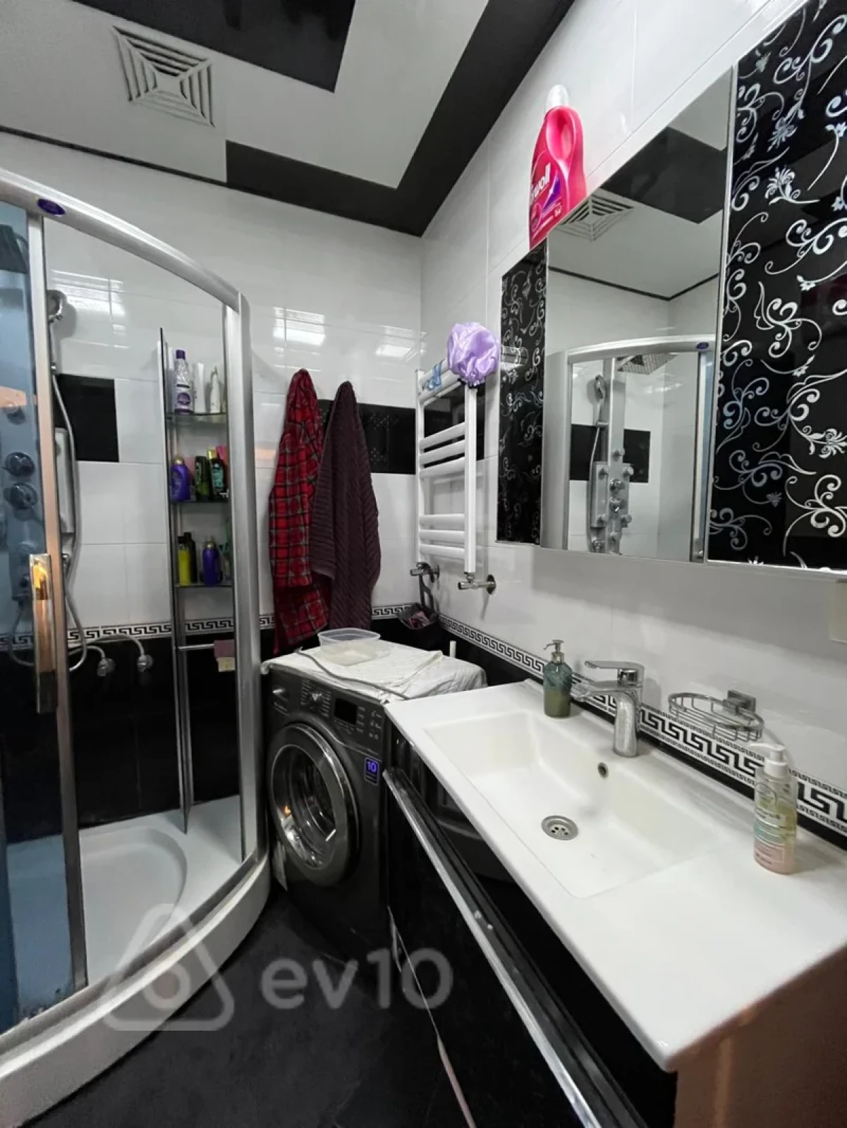 Kirayə verilir 2 otaqlı yeni tikili 66 m²