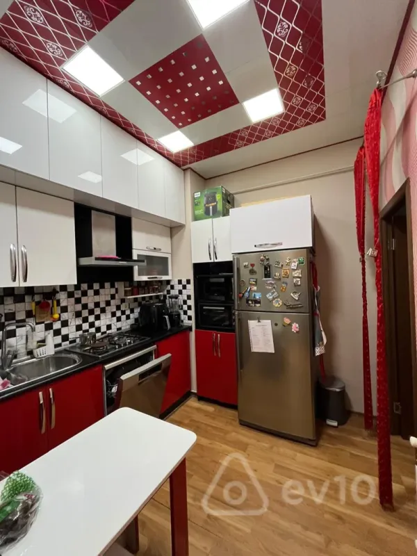 Kirayə verilir 2 otaqlı yeni tikili 66 m²