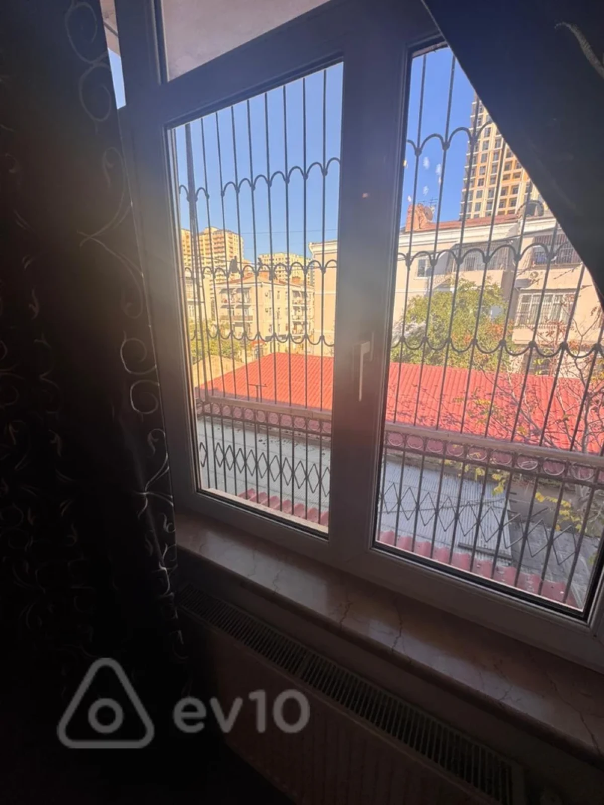 Kirayə verilir 2 otaqlı köhnə tikili 70 m²