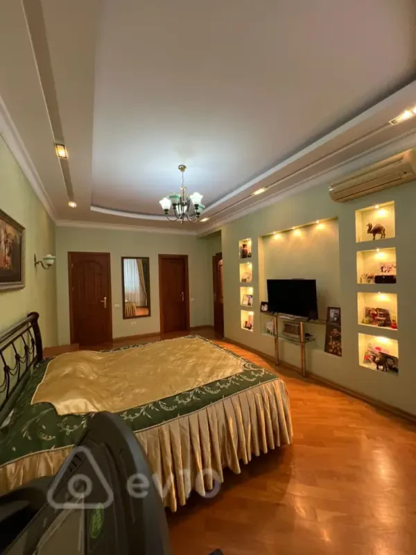 Satılır 3 otaqlı yeni tikili 167 m²