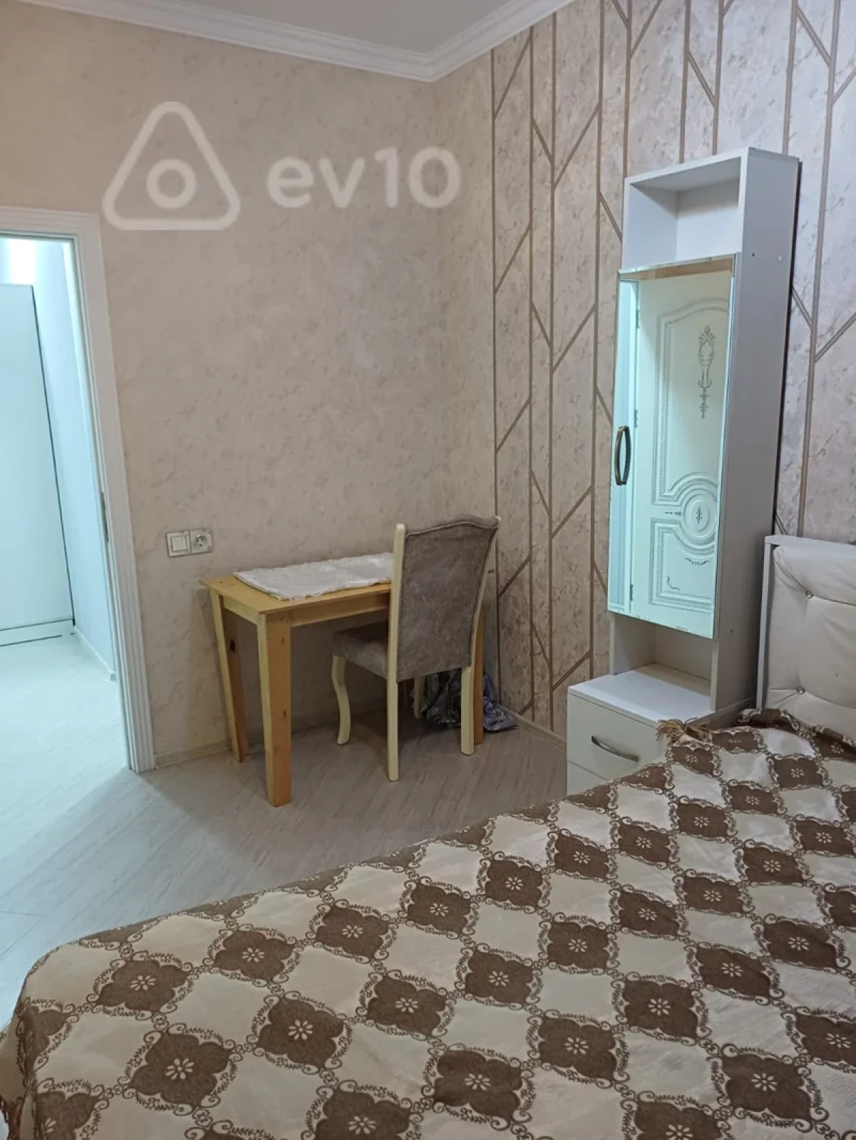 Satılır 3 otaqlı yeni tikili 85 m²