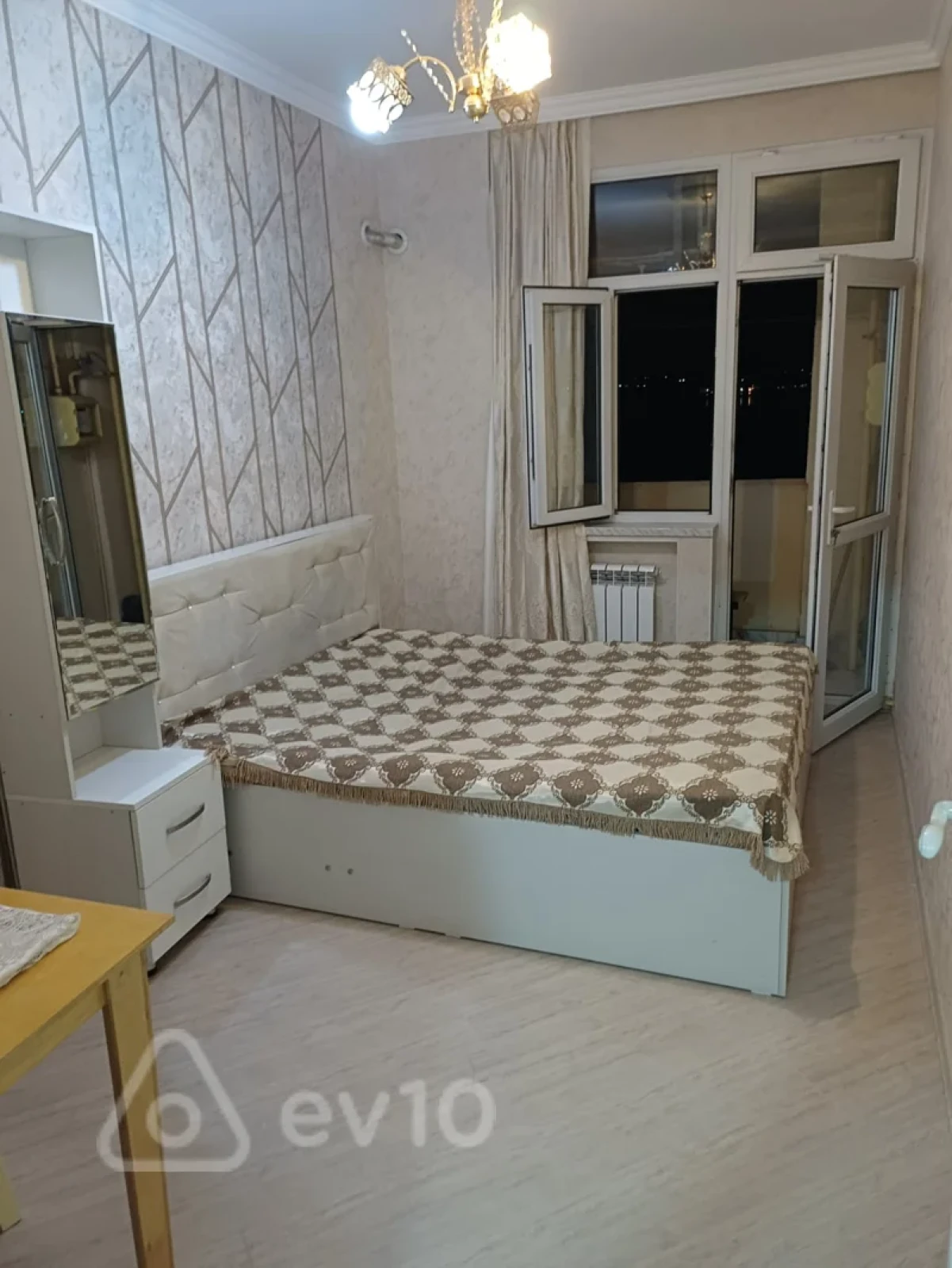 Satılır 3 otaqlı yeni tikili 85 m²