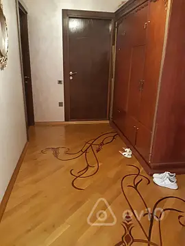 Kirayə verilir 2 otaqlı yeni tikili 85 m²