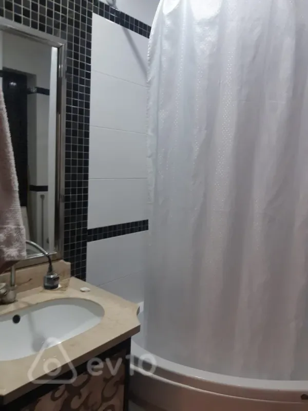 Kirayə verilir 2 otaqlı yeni tikili 85 m²