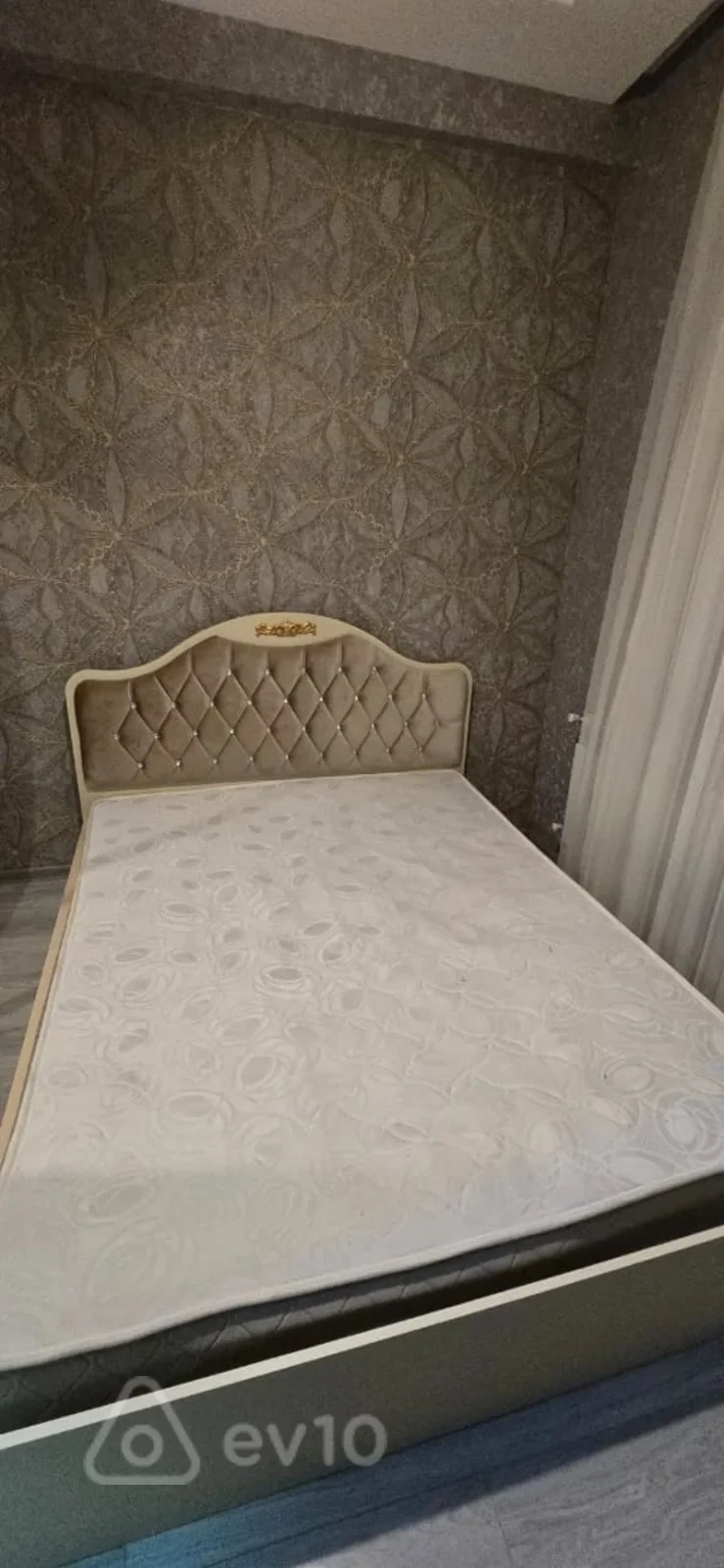 Kirayə verilir 2 otaqlı yeni tikili 55 m²