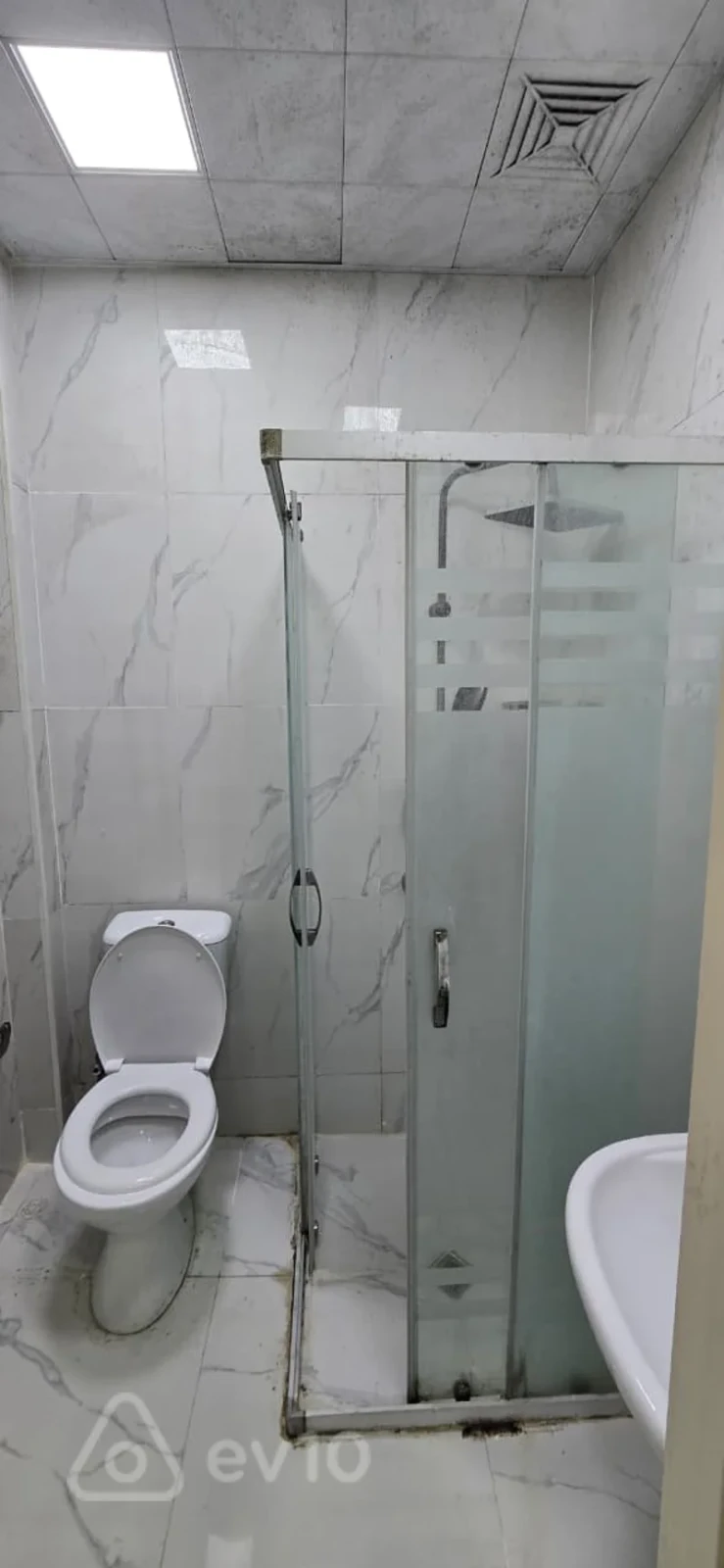 Kirayə verilir 2 otaqlı yeni tikili 55 m²