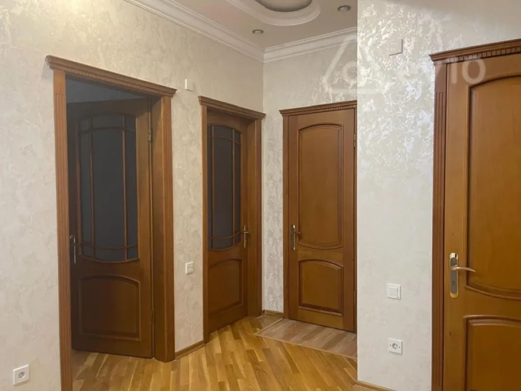 Kirayə verilir 3 otaqlı yeni tikili 102 m²