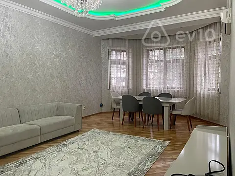 Kirayə verilir 3 otaqlı yeni tikili 102 m²