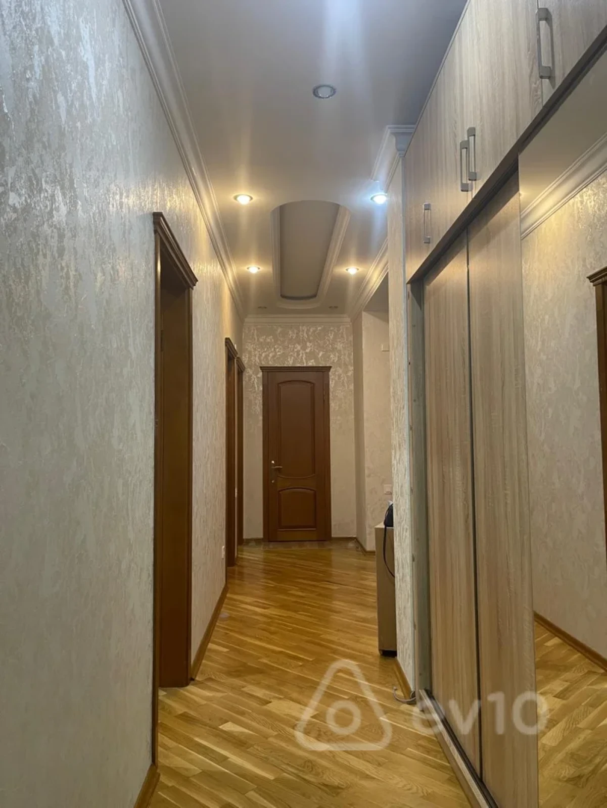 Kirayə verilir 3 otaqlı yeni tikili 102 m²