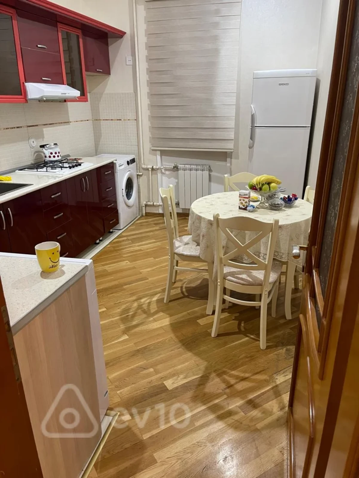 Kirayə verilir 3 otaqlı yeni tikili 102 m²