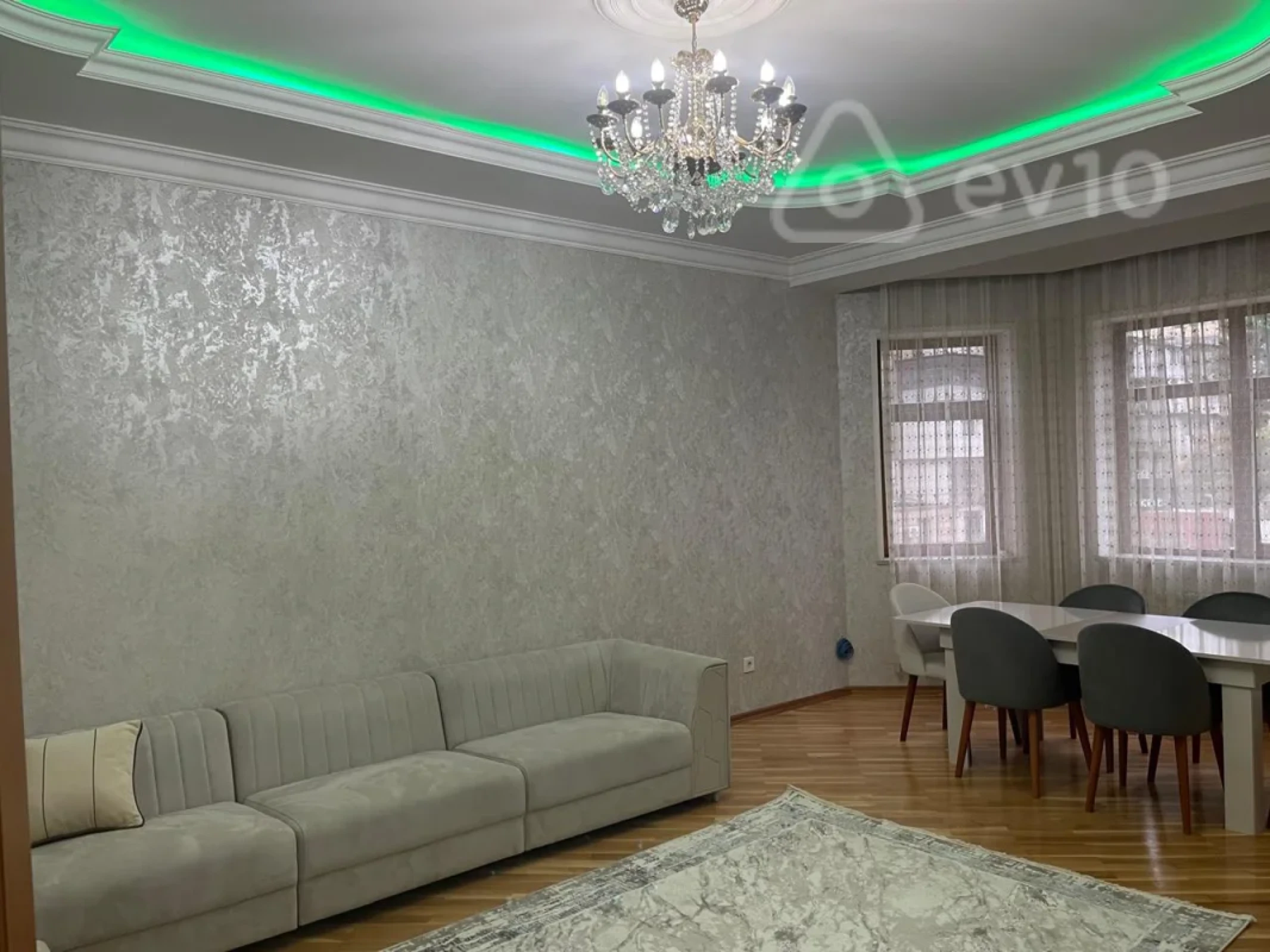 Kirayə verilir 3 otaqlı yeni tikili 102 m²