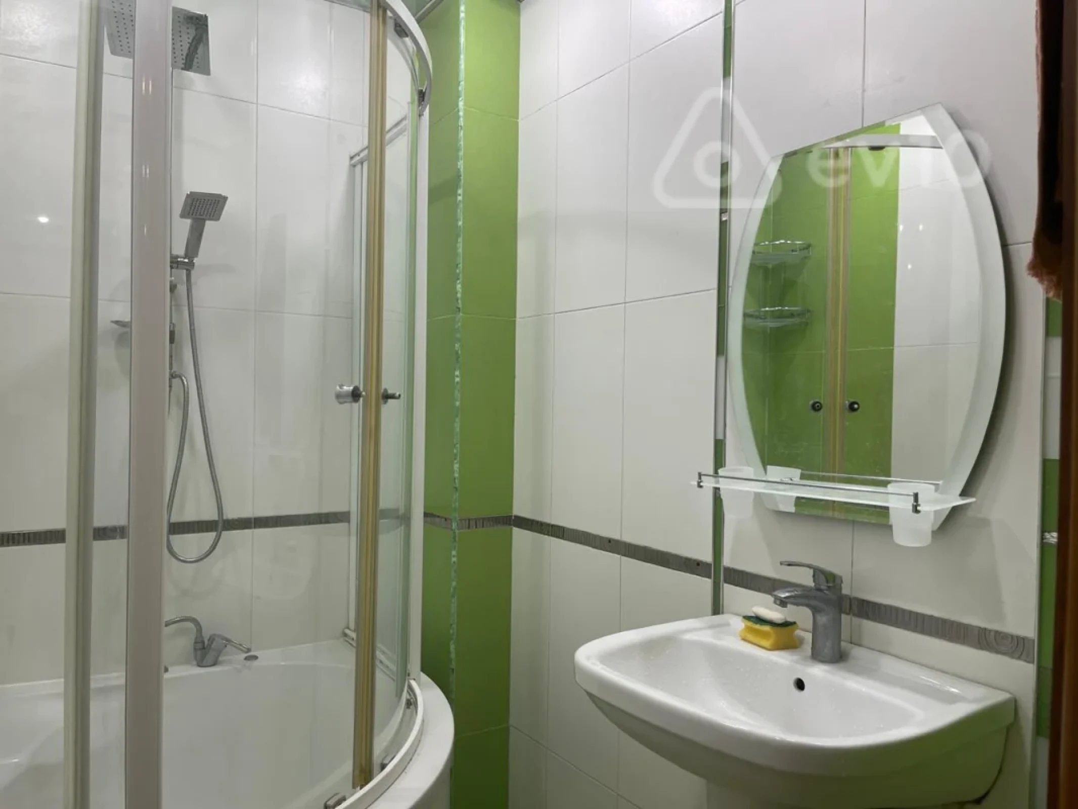 Kirayə verilir 3 otaqlı yeni tikili 102 m²