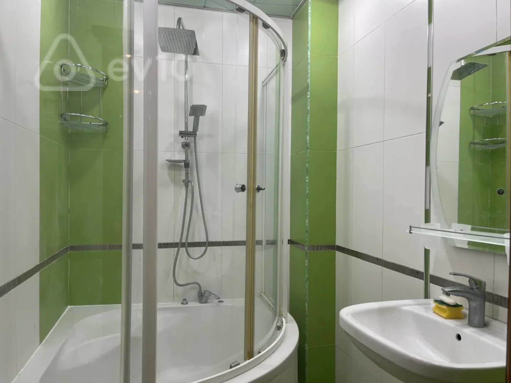 Kirayə verilir 3 otaqlı yeni tikili 102 m²