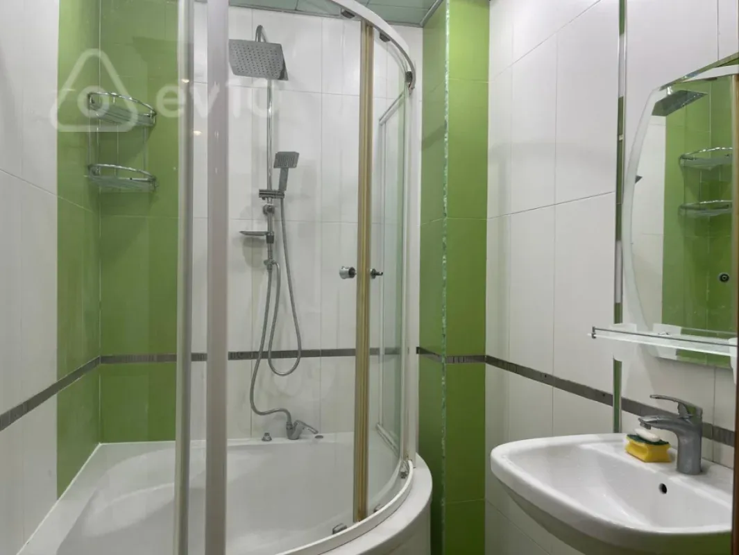 Kirayə verilir 3 otaqlı yeni tikili 102 m²