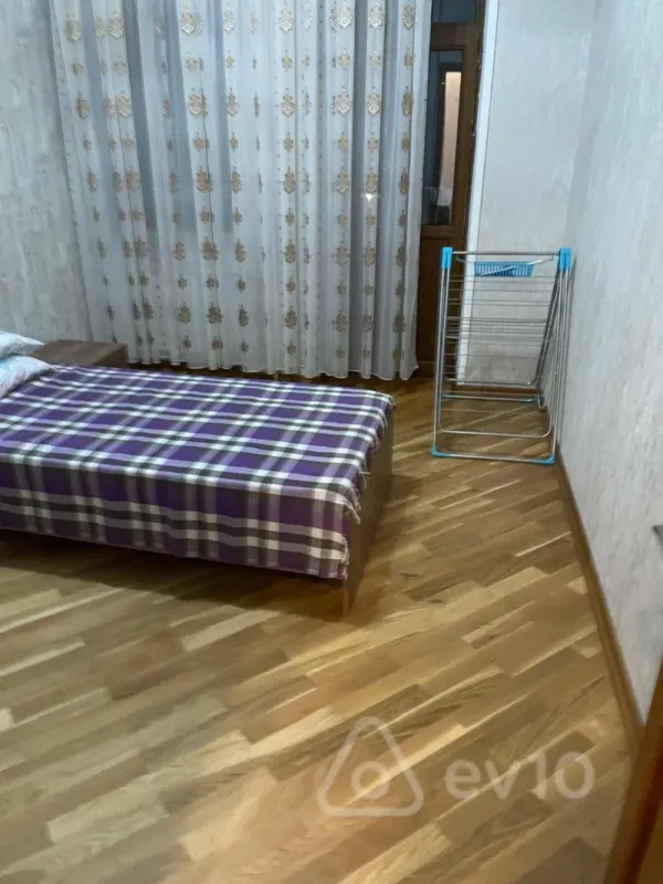 Kirayə verilir 3 otaqlı yeni tikili 102 m²