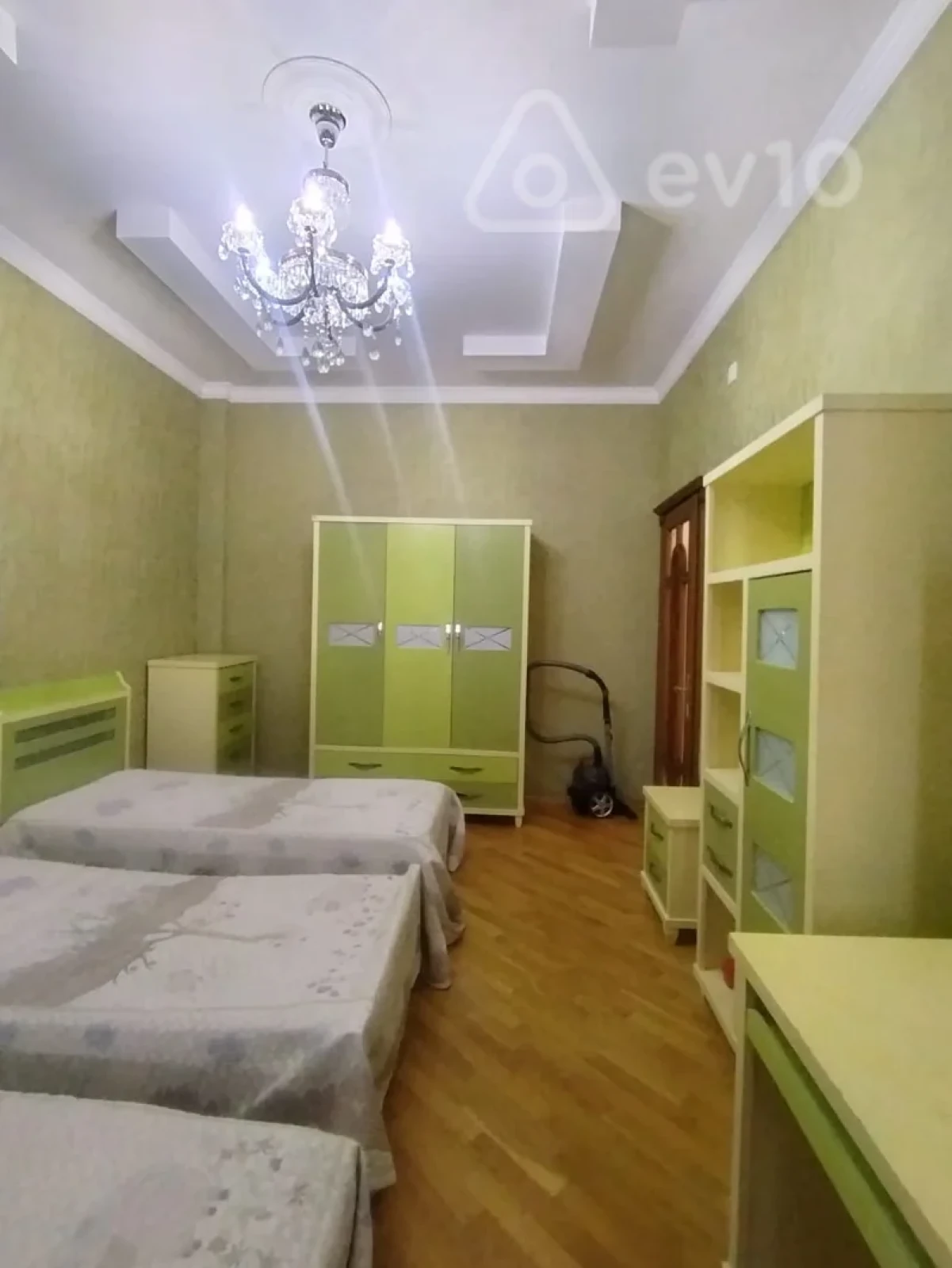 Satılır 3 otaqlı yeni tikili 130 m²