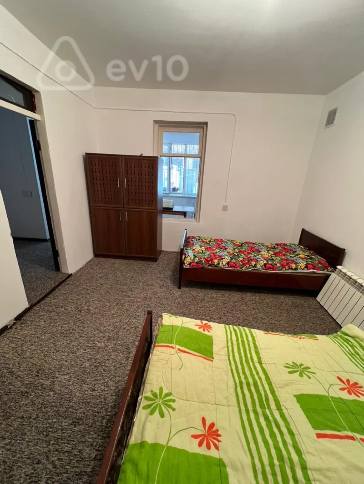 Satılır 3 otaqlı köhnə tikili 100 m²