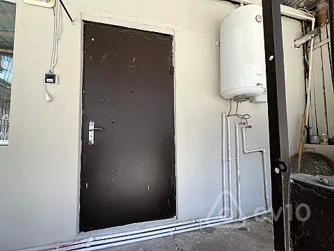 Satılır 3 otaqlı köhnə tikili 100 m²