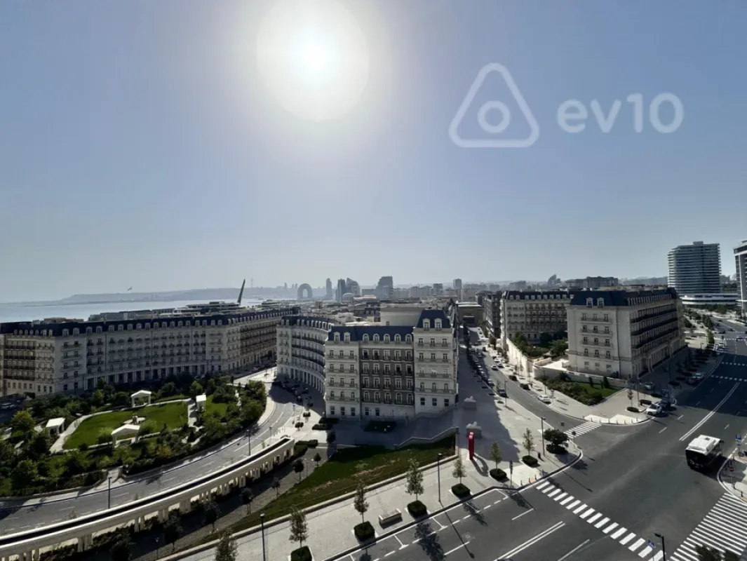 Satılır 4 otaqlı yeni tikili 220 m²