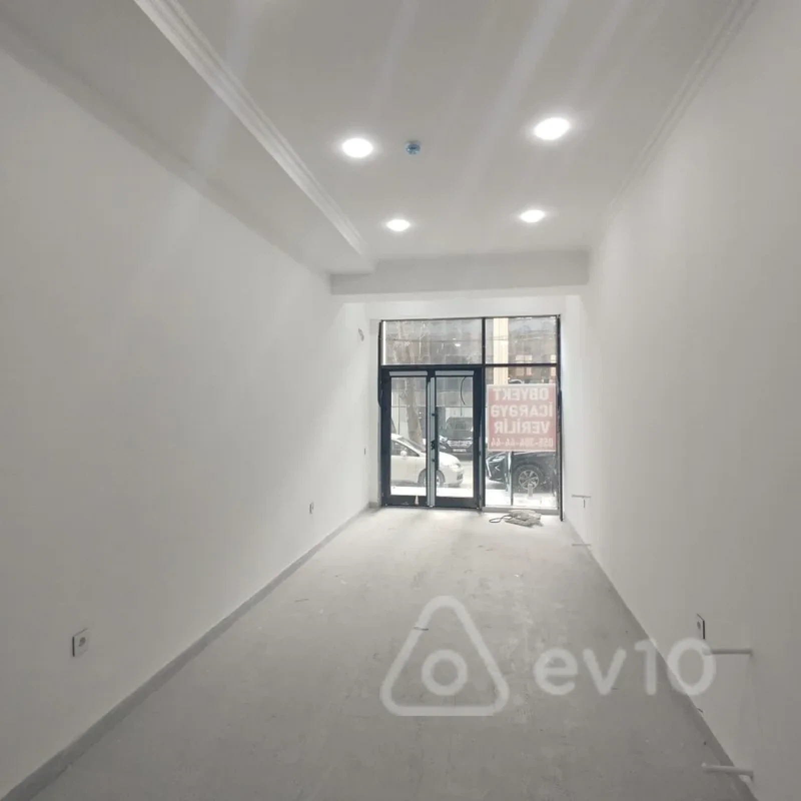 Kirayə verilir mənzil 350 m²