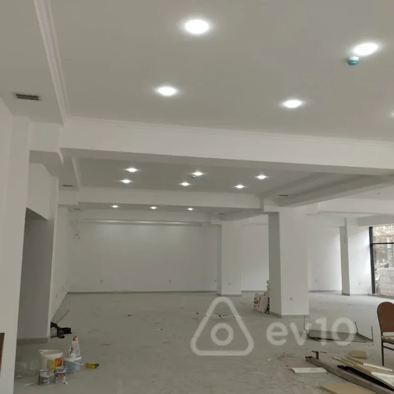 Kirayə verilir mənzil 350 m²