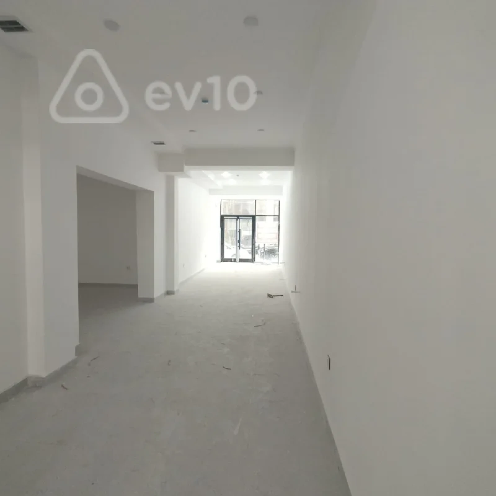 Kirayə verilir mənzil 350 m²