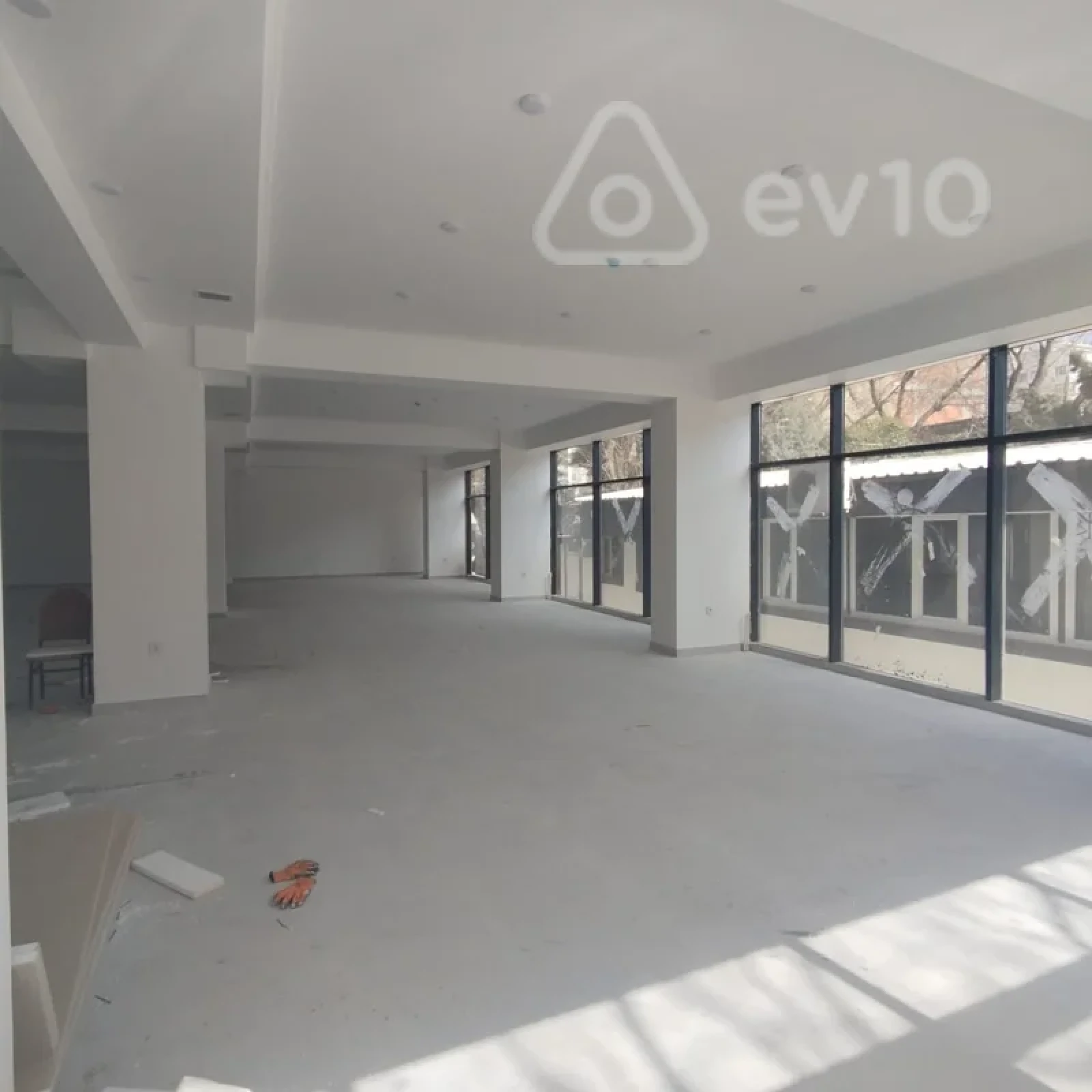 Kirayə verilir mənzil 350 m²
