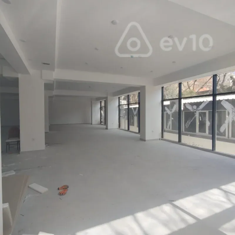 Kirayə verilir mənzil 350 m²