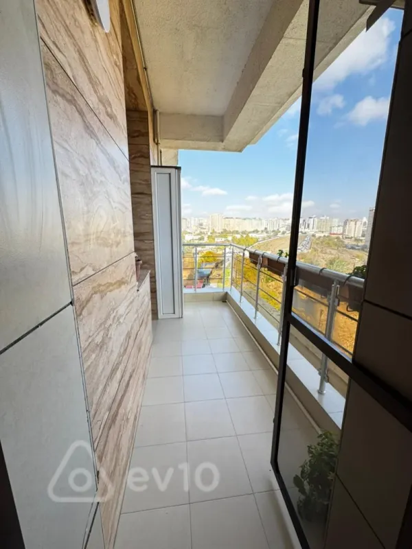 Kirayə verilir 3 otaqlı yeni tikili 150 m²