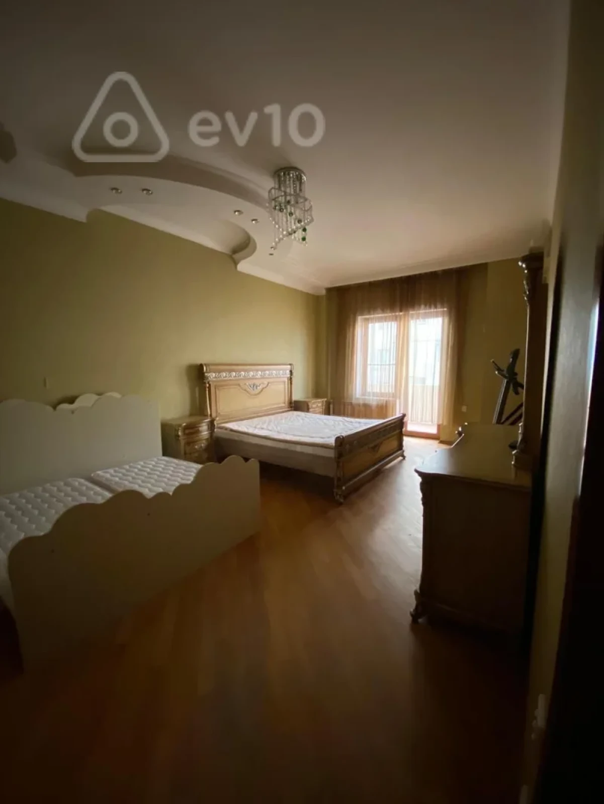 Kirayə verilir 3 otaqlı yeni tikili 120 m²