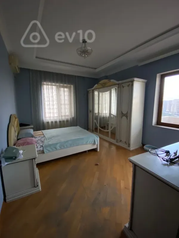 Kirayə verilir 3 otaqlı yeni tikili 120 m²