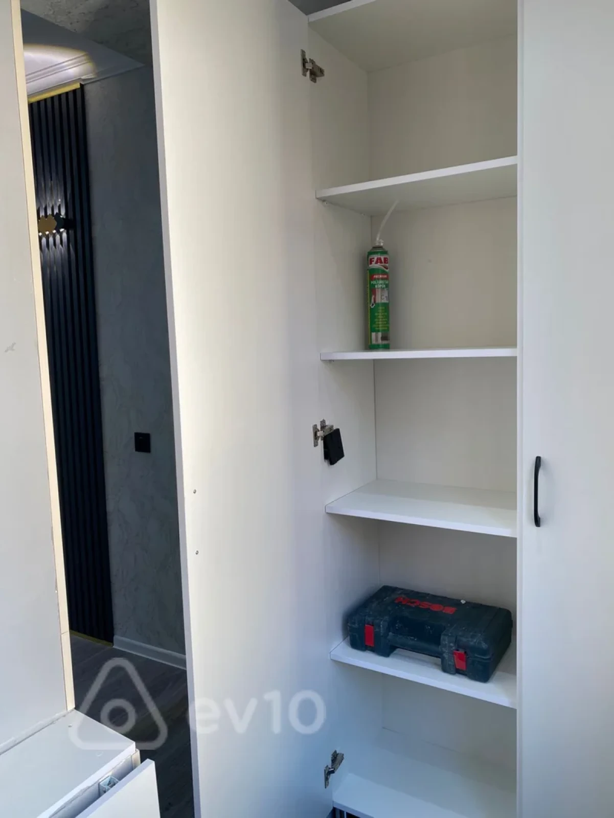 Satılır 2 otaqlı köhnə tikili 50 m²