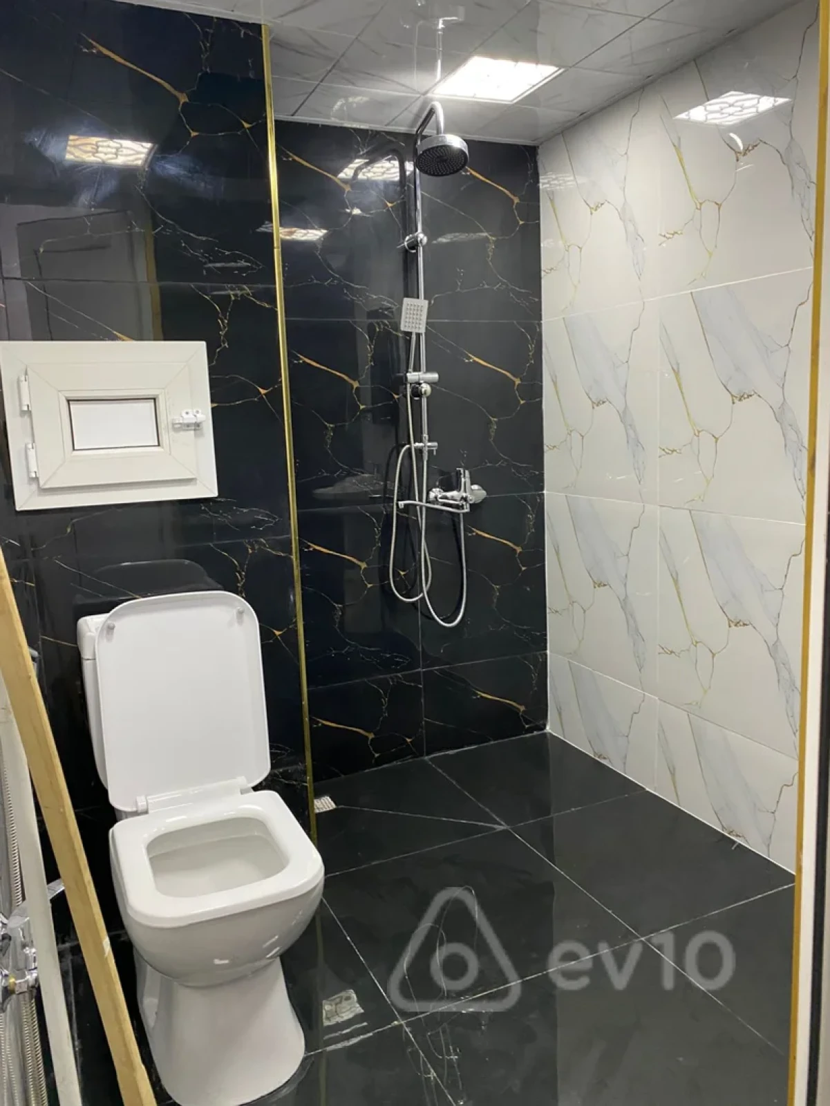 Satılır 2 otaqlı köhnə tikili 50 m²