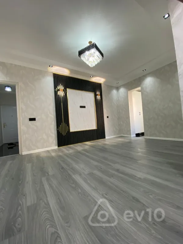 Satılır 2 otaqlı köhnə tikili 50 m²