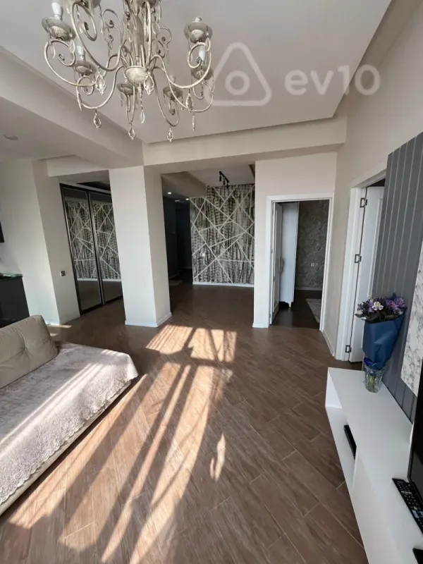 Satılır 3 otaqlı yeni tikili 95 m²
