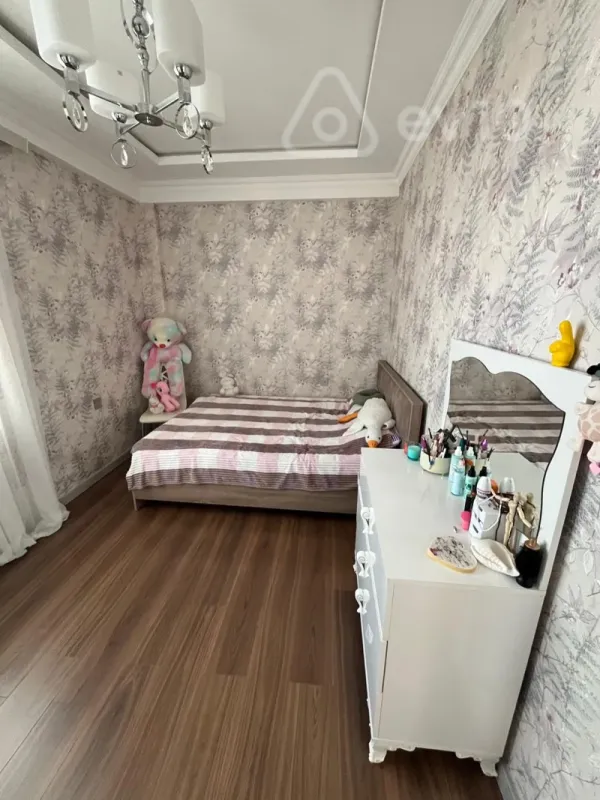 Satılır 3 otaqlı yeni tikili 95 m²