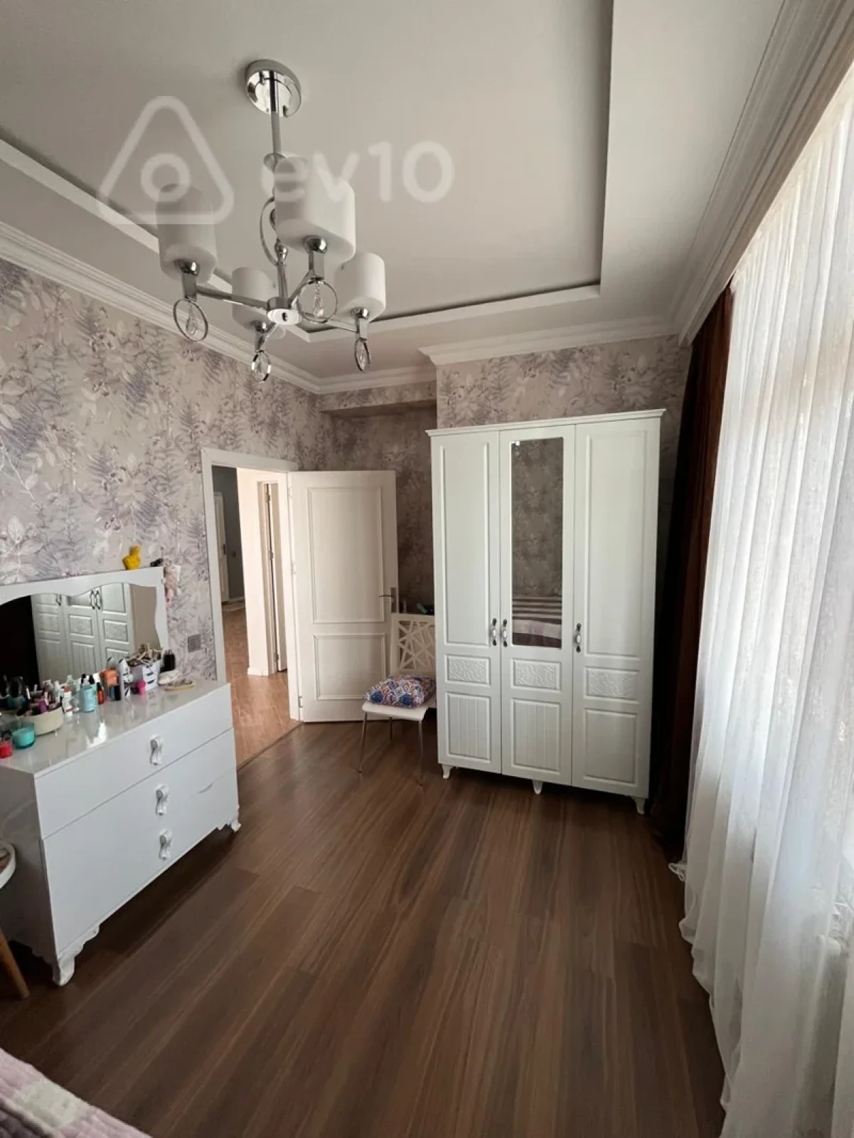 Satılır 3 otaqlı yeni tikili 95 m²
