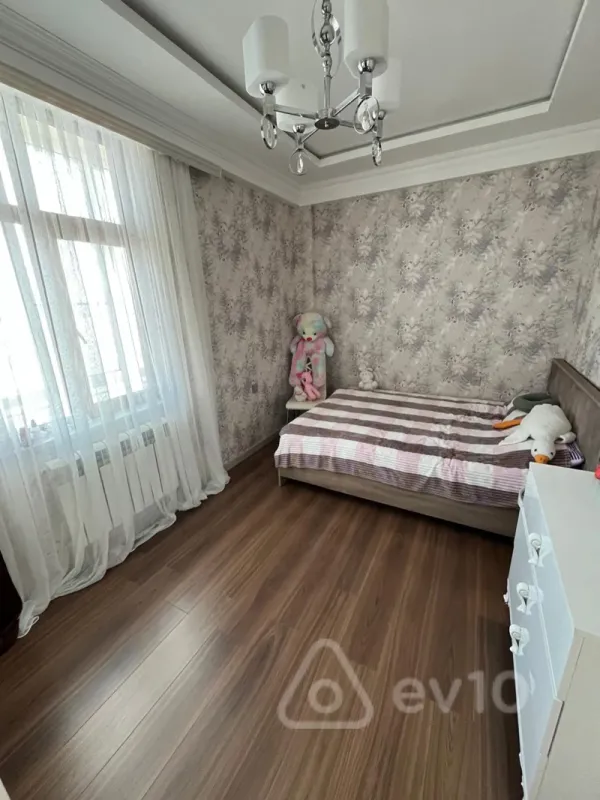 Satılır 3 otaqlı yeni tikili 95 m²