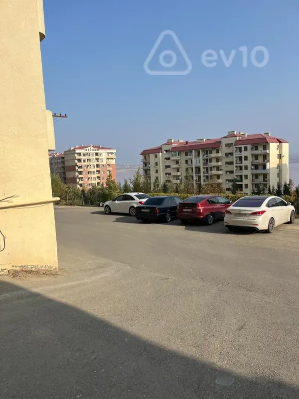 Satılır 3 otaqlı yeni tikili 95 m²