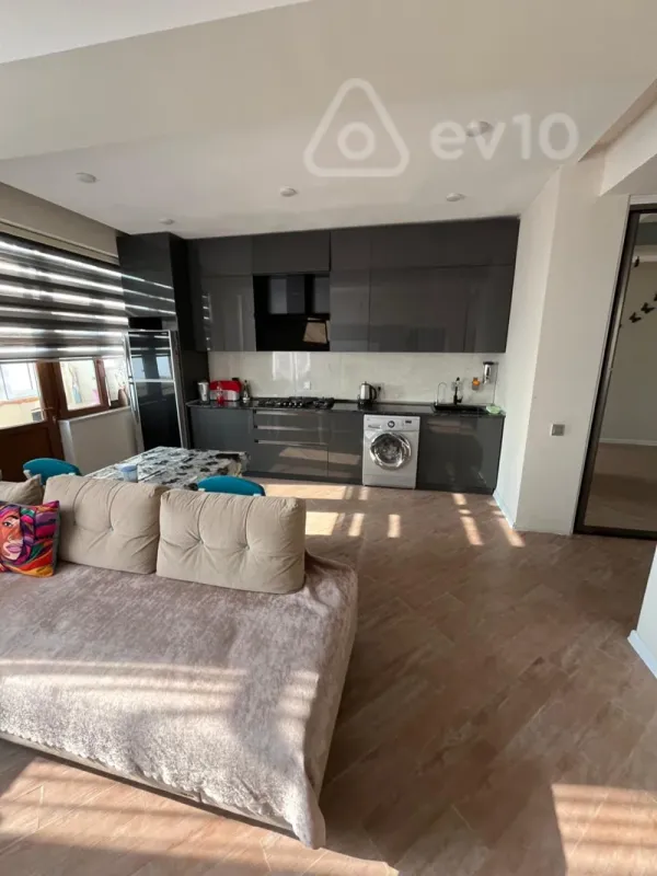 Satılır 3 otaqlı yeni tikili 95 m²