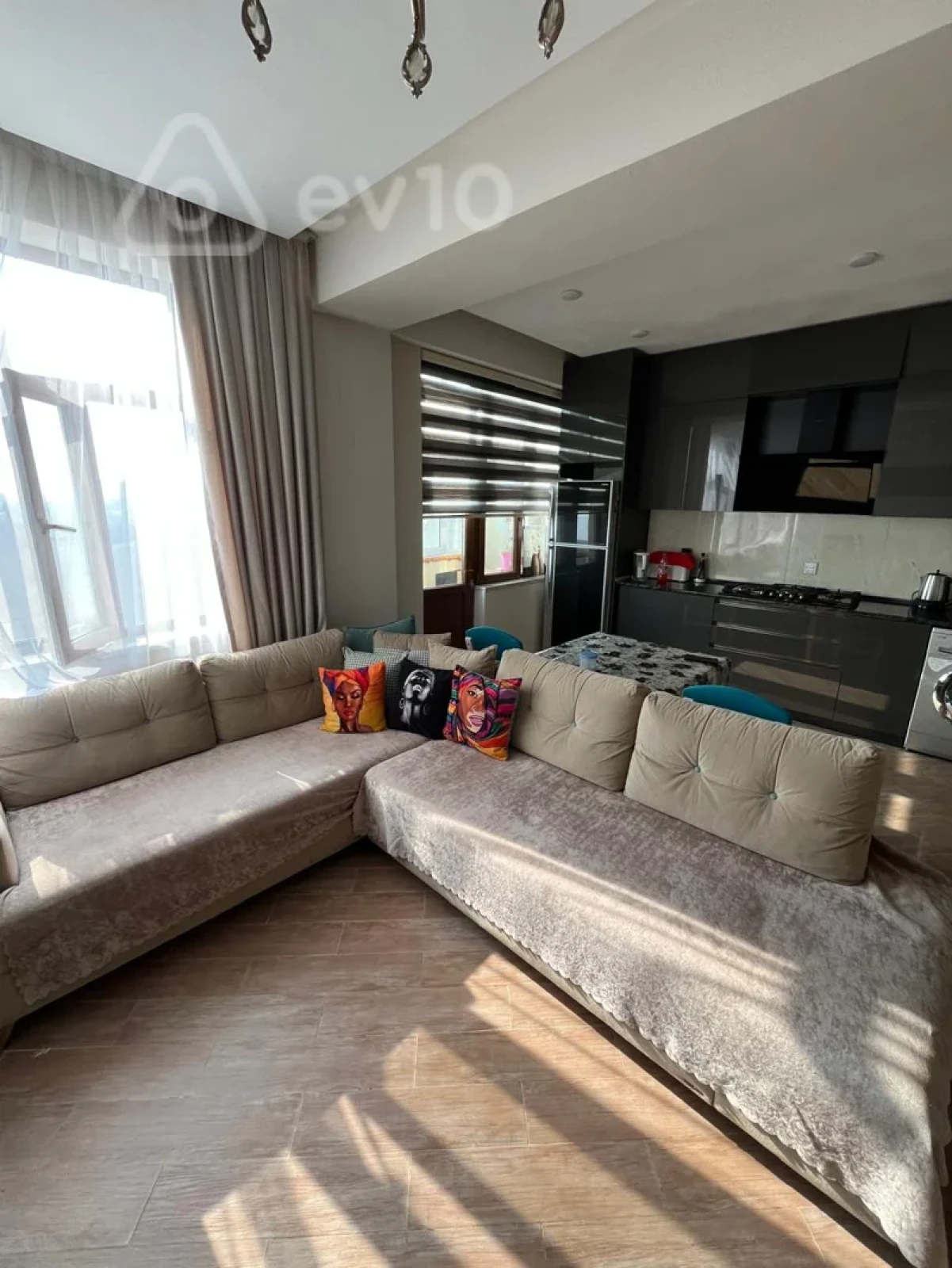 Satılır 3 otaqlı yeni tikili 95 m²